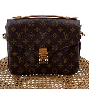 Louis Vuitton Pochette Métis